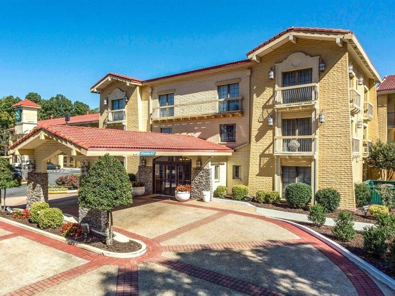 Quality Inn & Suites Airport Charlotte Bagian luar foto