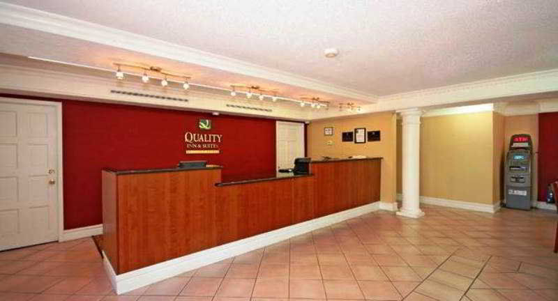 Quality Inn & Suites Airport Charlotte Bagian luar foto