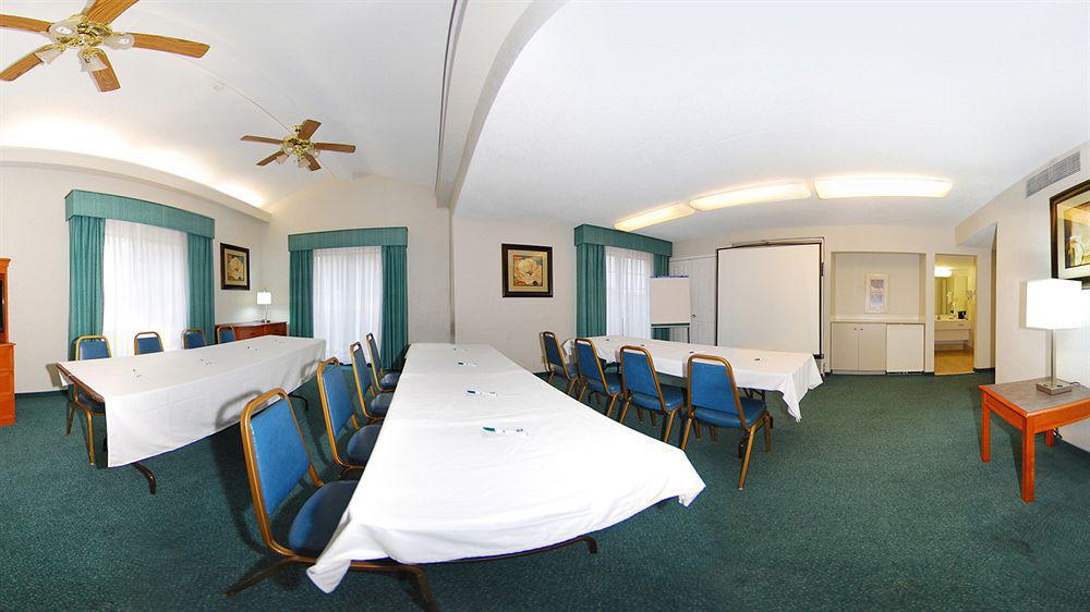 Quality Inn & Suites Airport Charlotte Bagian luar foto